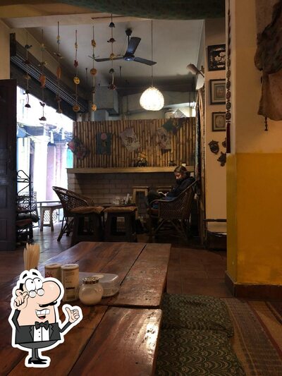 Check out how Bona Cafe looks inside