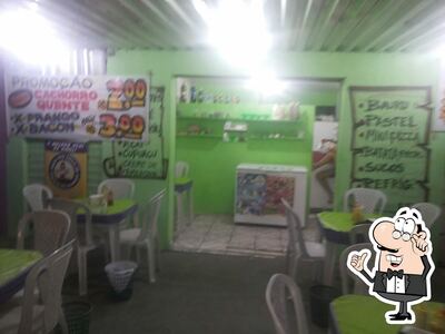 Veja imagens do interior do Top Lanches