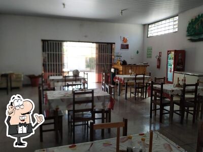 Veja imagens do interior do Comida Caseira Bom Gosto