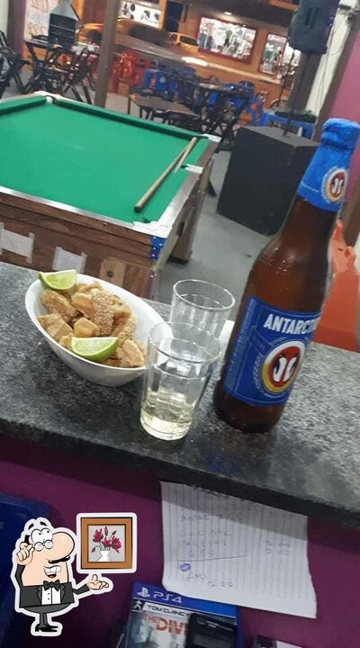 O interior do Boteco Carioca
