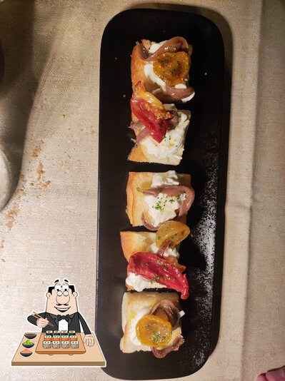 Il sushi è un prodotto culinario famoso tipico del Giappone