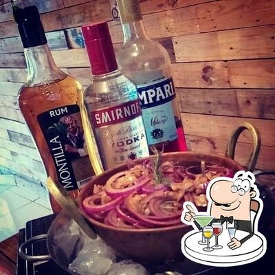 Experimente destilados e outros drinques alcoólicas