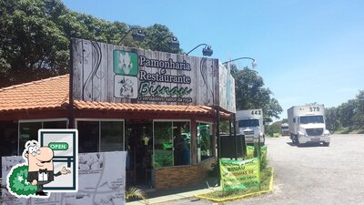 a parte exterior é uma característica importante do Bisnau Pamonharia e Restaurante
