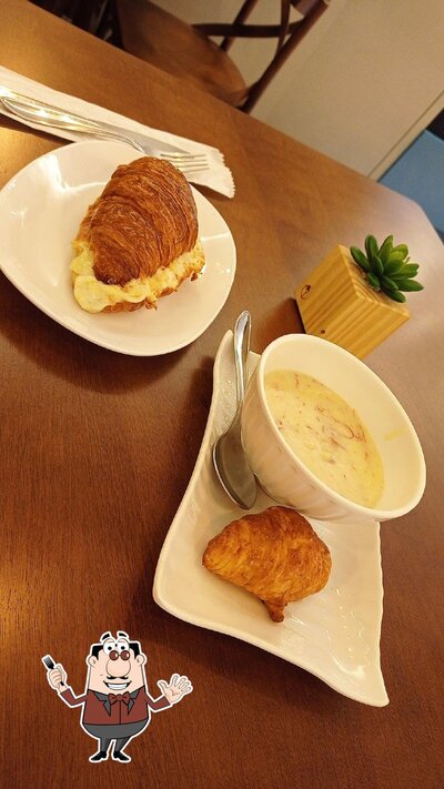 Comida em Cia do Croissant Casa Forte
