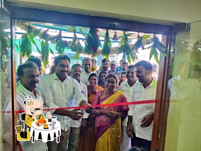 Food at V.M.The Dark Paradise