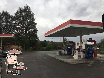 Découvrez la zone extérieure de On the Run