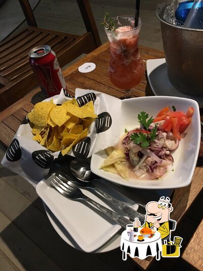 Platos en Divo