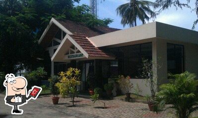 Take a look at the outside area of Motel Araam