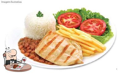 Refeições de carne são oferecidos no Restaurante Café & Cia