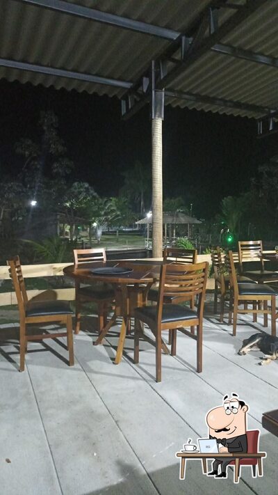 Veja imagens do interior do Encantus Steakhouse