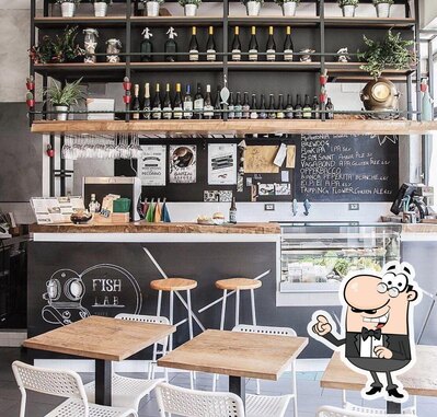 Dai un'occhiata agli interni di fish lab