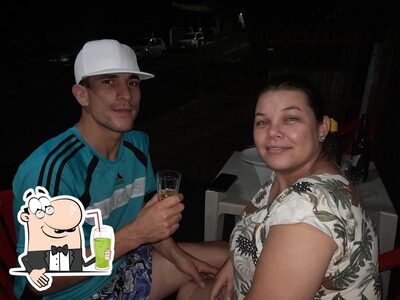Você pode desfrutar de uma bebida do menu