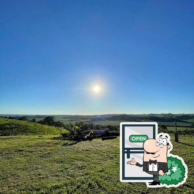 Desfrute da vista da área externa do Benditto Café Rural