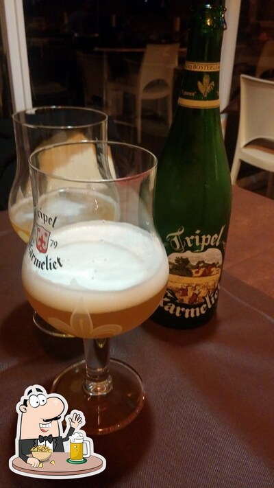 Puoi prenderti un rinfrescante bicchiere di birra chiara o scura