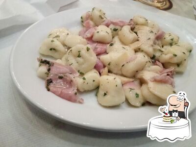 Non scordarti di ordinare un dessert al pub & bar Eno Pub Spaghetteria
