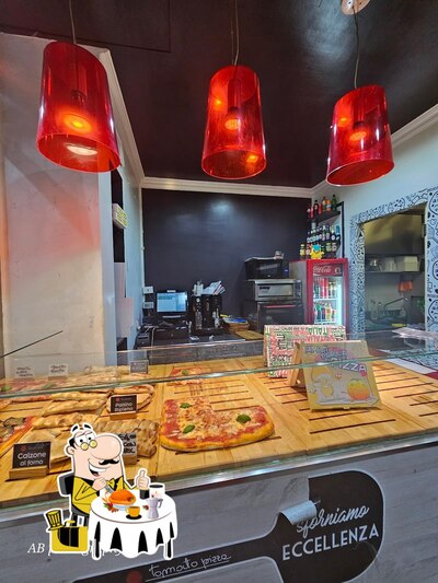 Platti al Tomato Pizza