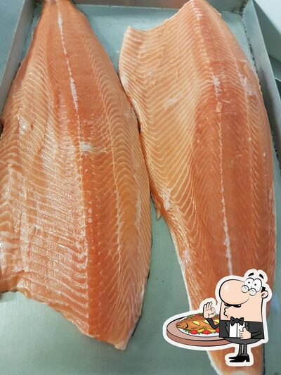 Ristorante cinese giapponese iko serve un menu per gli amanti del pesce