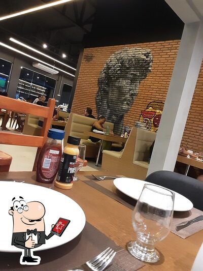 Experimente diferentes drinques disponíveis no Galeria da Pizza Km 06
