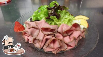 Curiosa tra l'ampia varietà di piatti di carne