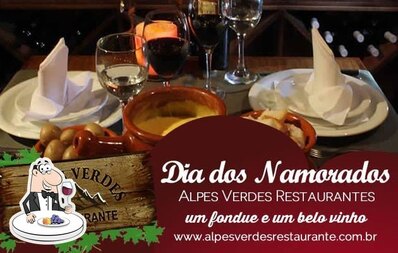 É agradável desfrutar uma taça de vinho no Alpes Verdes