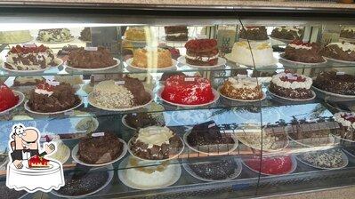 Mastrella Confeitaria - Uberlândia serve uma gama de sobremesas