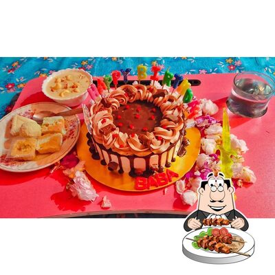 Food at SUMI's cake corner
