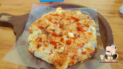 Food at Cafe Chill & Crust