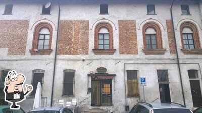 Découvrez l'intérieur de Al Castello