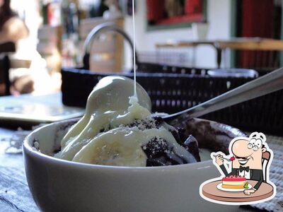 Oca Do Açaí provê uma variedade de pratos doces