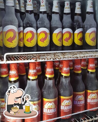 Você pode tomar uma tulipa de cerveja leve ou escura