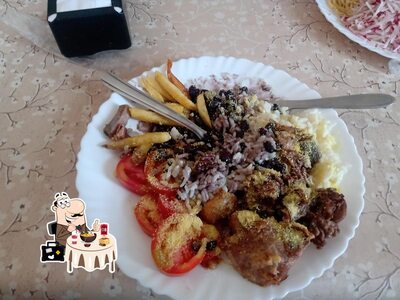 Comida em Restaurante Sabores Caseiros
