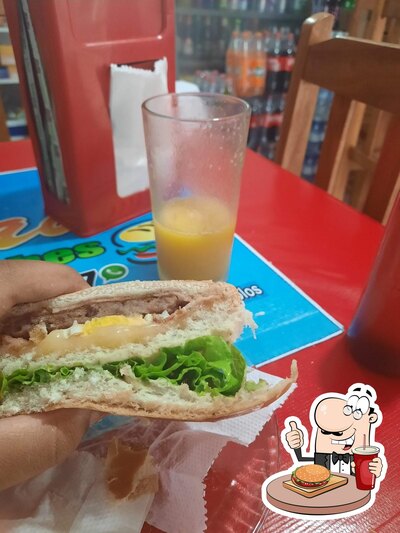 Kau Lanches provê uma infinidade de opções para os amantes dos hambúrgueres