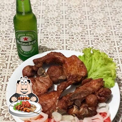 Platos en Romeros Bar