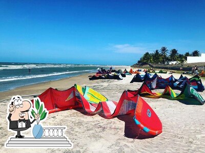 Veja imagens do exterior do KITE BAR