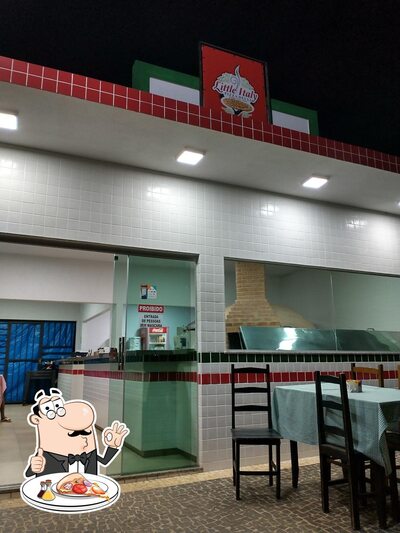 Peça diferentes tipos de pizza