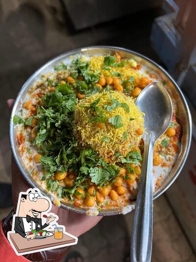 Food at Ganesh Bhel