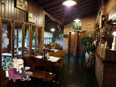 Veja imagens do interior do Pizzaria Serra Nostra