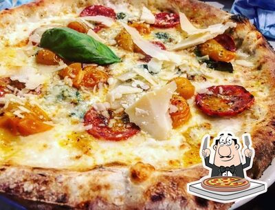 Prenditi una pizza alla pizzeria Ristorante Pizzeria Shakespeare
