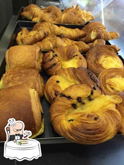 Non scordarti di ordinare un dessert al caffè bar L' Altro Caffè Roma