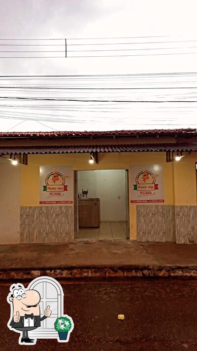 Veja a parte externa do Mamamia pizzaria