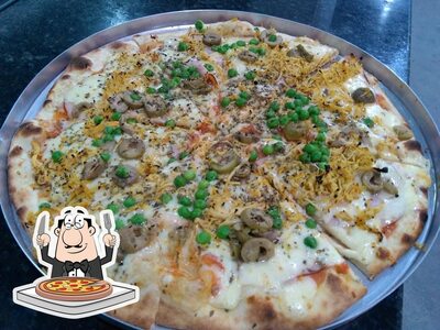 Peça diversos estilos de pizza