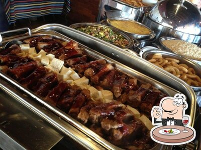 Platos en Brasa & Vino