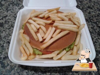 O Delivery Ex-Fomeados oferece batatas fritas francesas