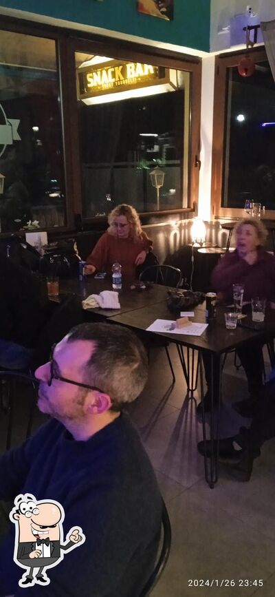 Gli interni di B&V Coffee