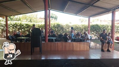 O interior do Bar do Miguel