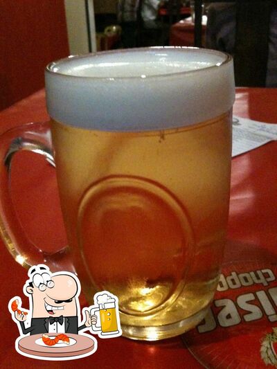 Você pode tomar uma tulipa de cerveja leve ou escura