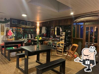 O interior do Antidot - Skate & Surf