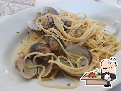 Assaggia i sapori della cucina di mare al ristorante Ristorante Giakis Di Villani Antonella