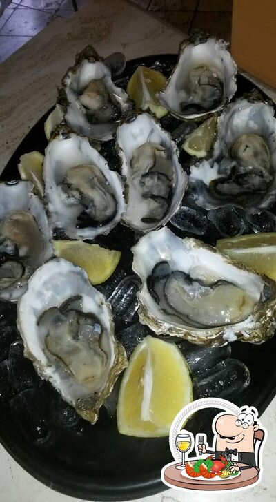 I clienti di BAR 2000 via S.Pietro 34 Valleggia Sv possono ordinare vari piatti di mare