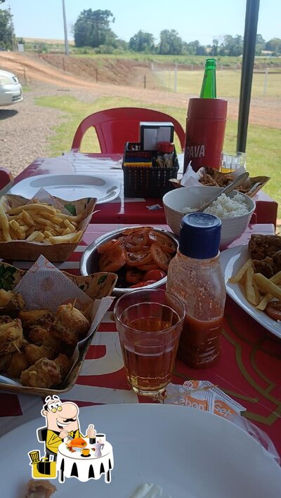 Comida em Pesque e Pague Emanoel